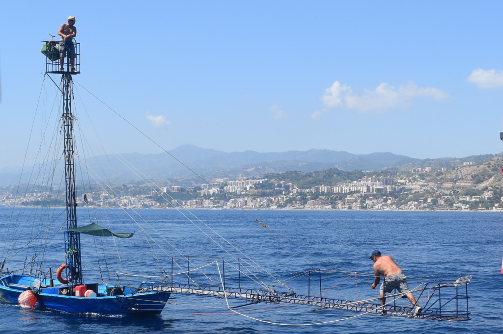 Strait of Messina - sword-fish fishers